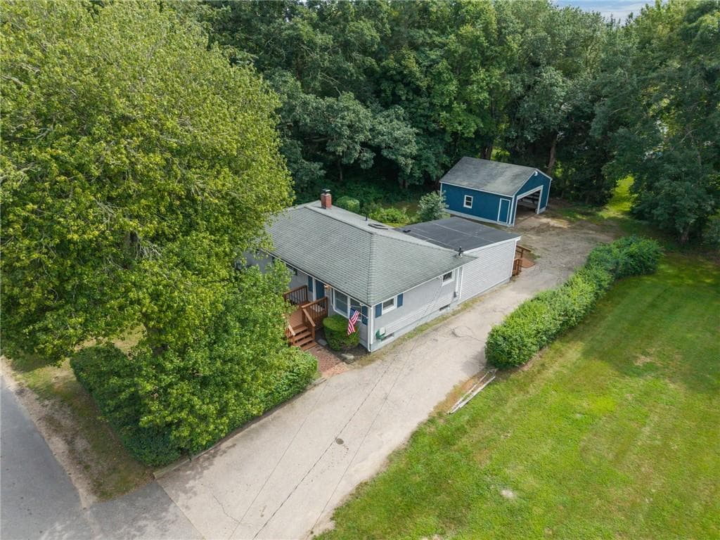 Single Family Residence at 40 Tern Road, Narragansett, photo 20 of 48