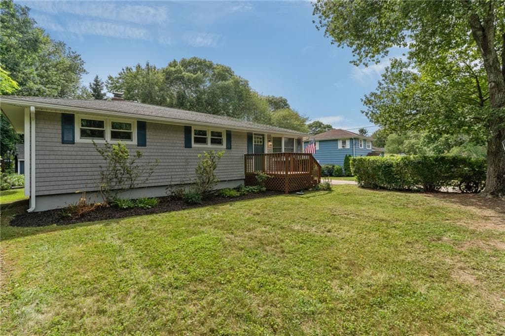 Single Family Residence at 40 Tern Road, Narragansett, photo 4 of 48
