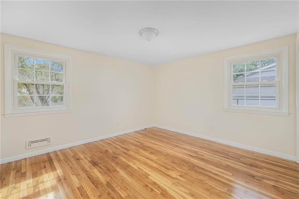 Single Family Residence at 56 Fashion Drive, Warwick, photo 27 of 40
