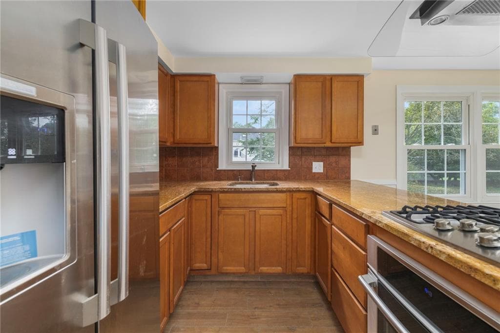 Single Family Residence at 56 Fashion Drive, Warwick, photo 22 of 40