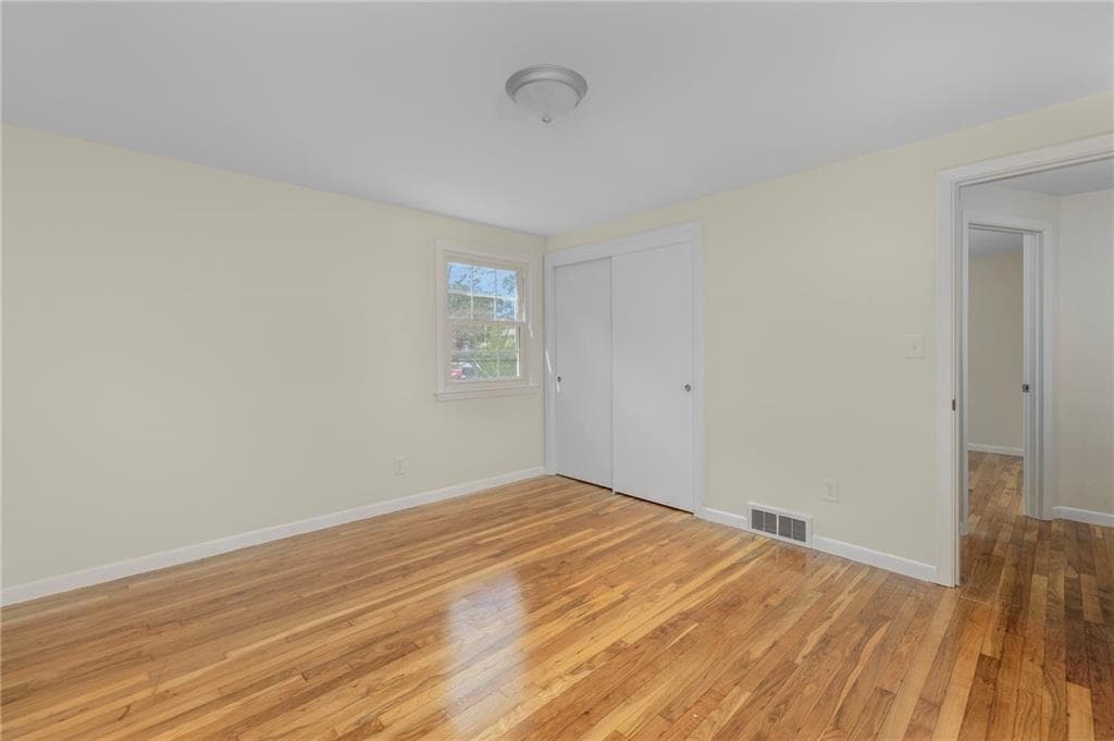 Single Family Residence at 56 Fashion Drive, Warwick, photo 28 of 40