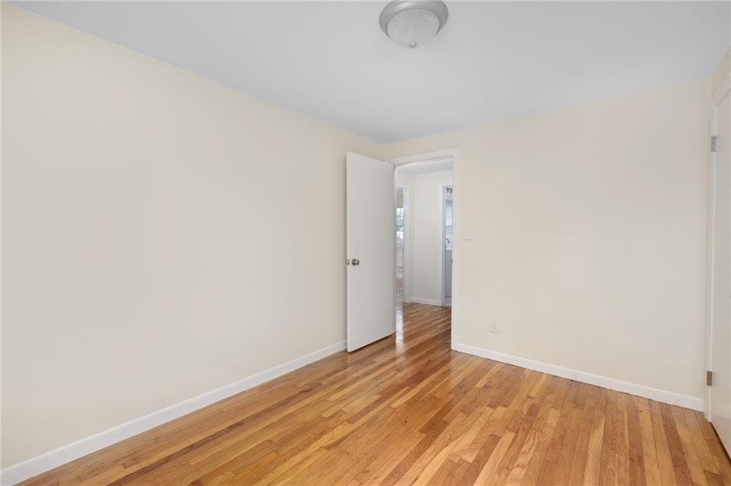 Single Family Residence at 56 Fashion Drive, Warwick, photo 25 of 40