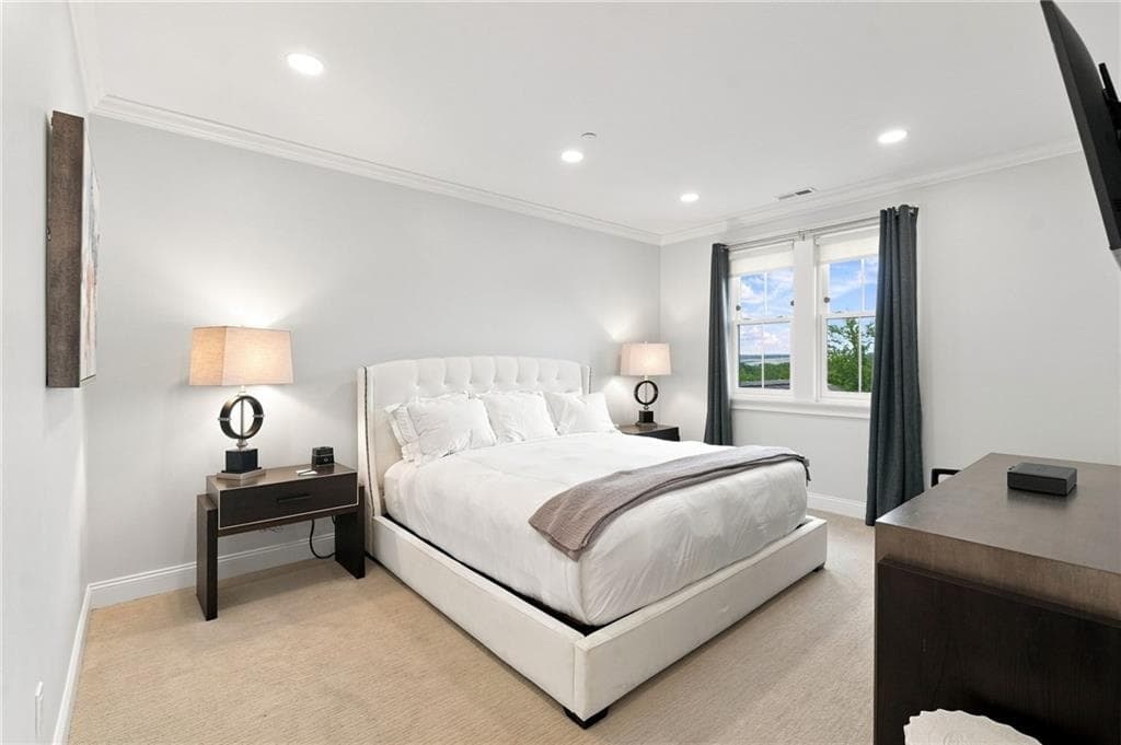 Condominium at 2 Bumblebee Lane, Richmond, photo 12 of 28