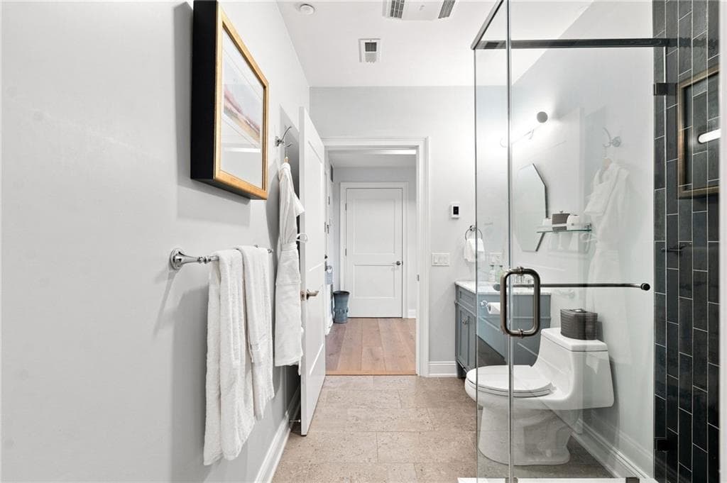 Condominium at 2 Bumblebee Lane, Richmond, photo 15 of 28