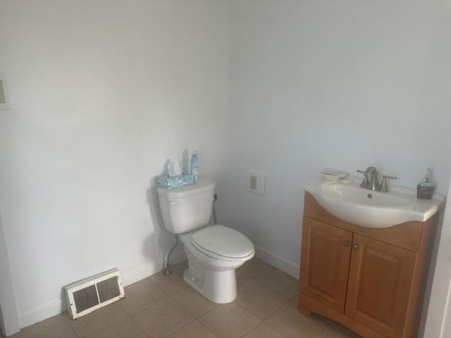Multi Family at 160 Westerly Bradford Road, Westerly, photo 14 of 23
