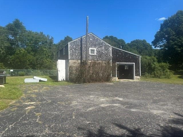 Multi Family at 160 Westerly Bradford Road, Westerly, photo 4 of 23