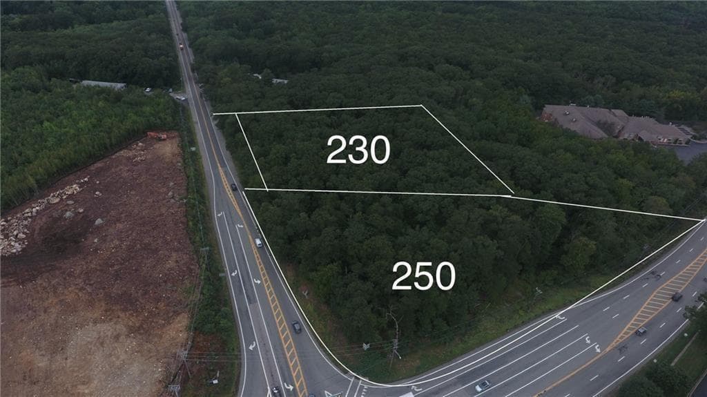 Commercial at 250 George Washington Highway, Smithfield, photo 2 of 8