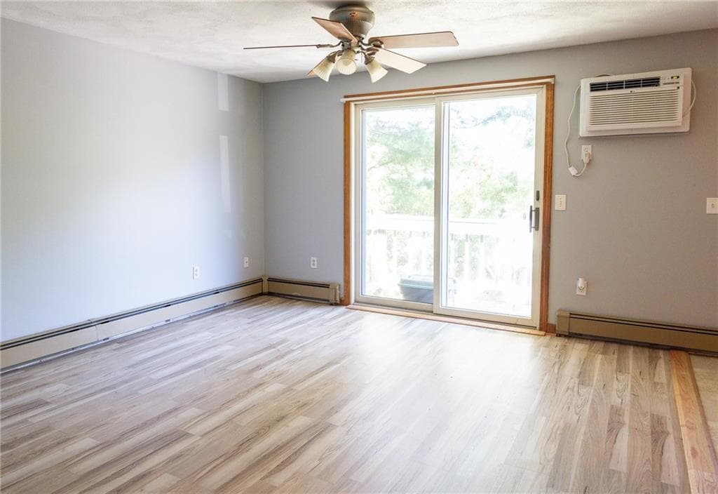 Condominium at 2 Angle Street UNIT 8, Lincoln, photo 10 of 20
