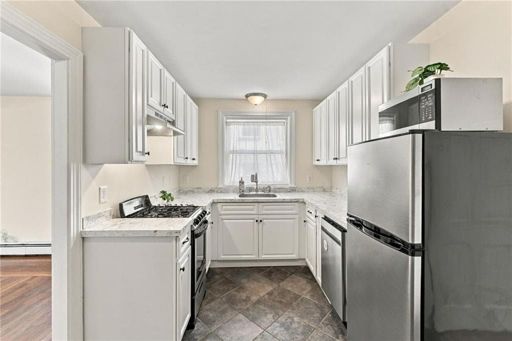 Condominium at 7 North Avenue UNIT 2, Providence, photo 7 of 35