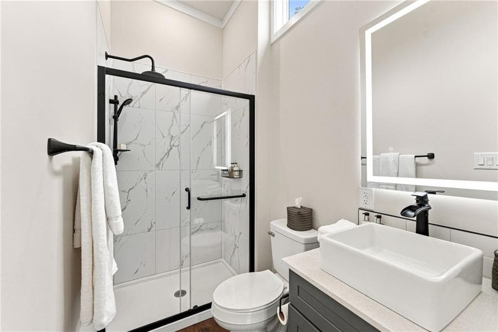 Condominium at 26 Agape Circle, Richmond, photo 10 of 30