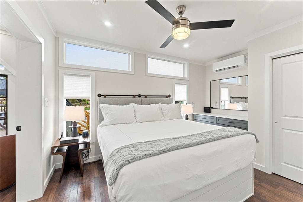 Condominium at 26 Agape Circle, Richmond, photo 14 of 30