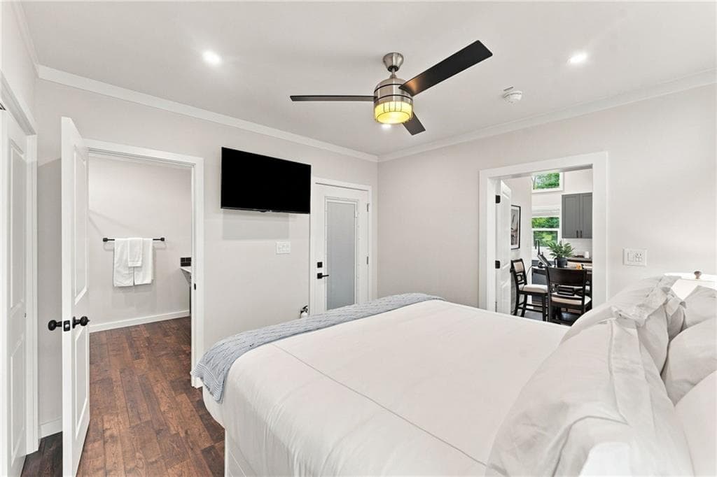 Condominium at 26 Agape Circle, Richmond, photo 15 of 30