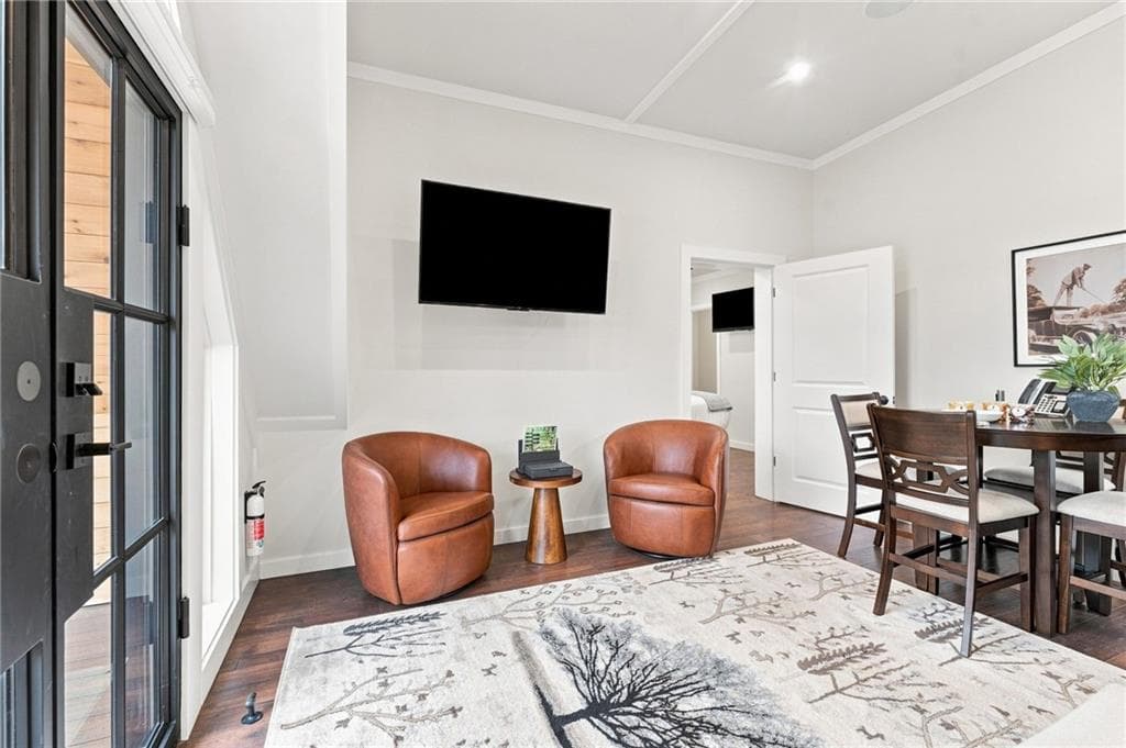 Condominium at 26 Agape Circle, Richmond, photo 8 of 30