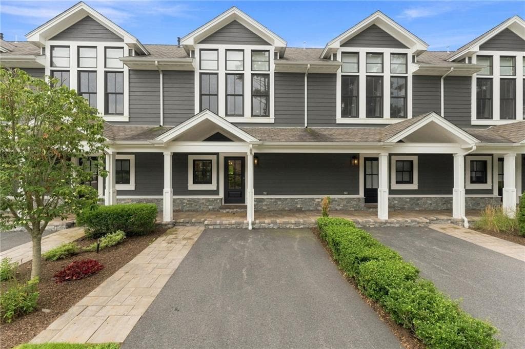 Condominium at 2 White Hawk Ridge UNIT D, Richmond, photo 5 of 32