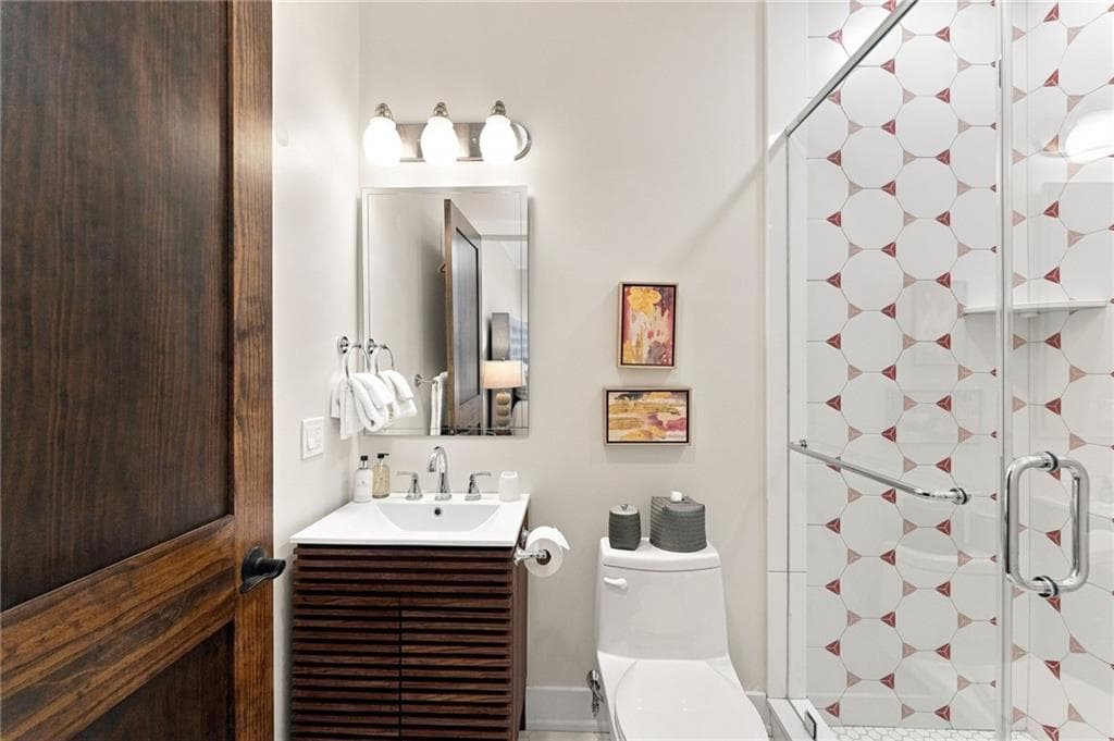 Condominium at 2 White Hawk Ridge UNIT D, Richmond, photo 20 of 32