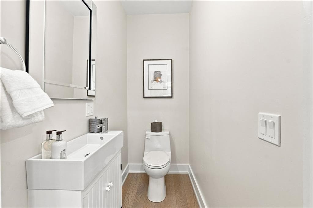 Condominium at 2 White Hawk Ridge UNIT D, Richmond, photo 14 of 32