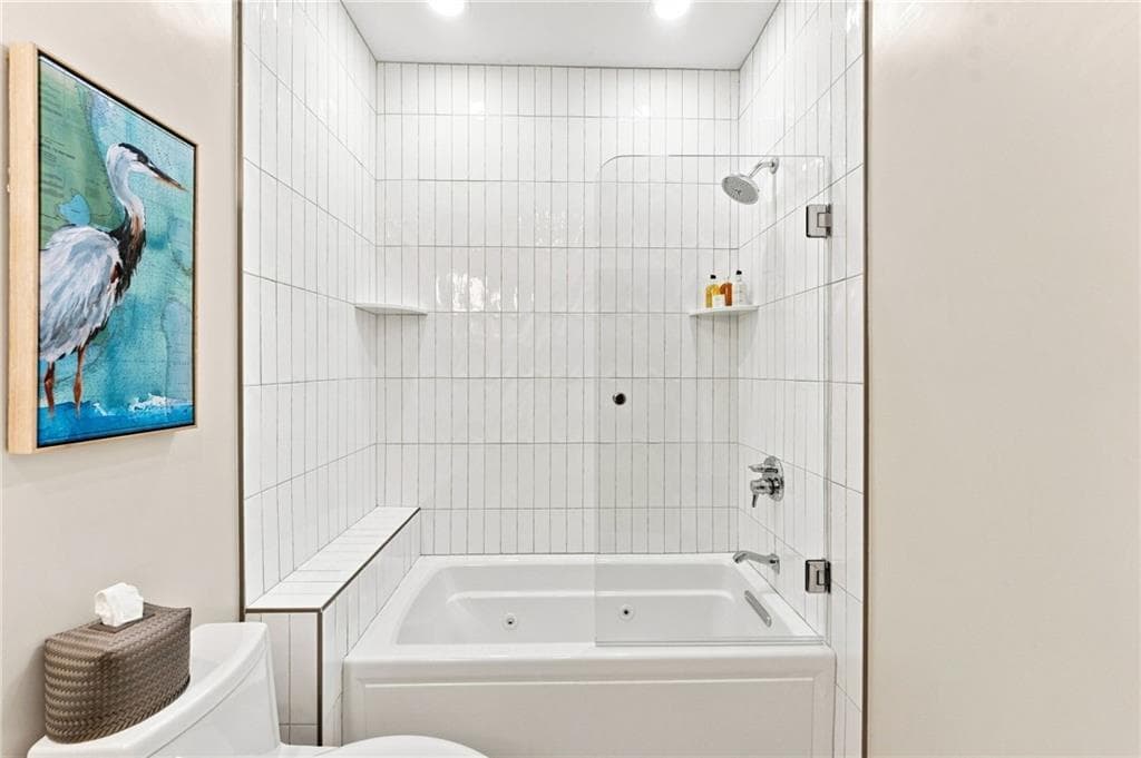 Condominium at 2 White Hawk Ridge UNIT D, Richmond, photo 18 of 32