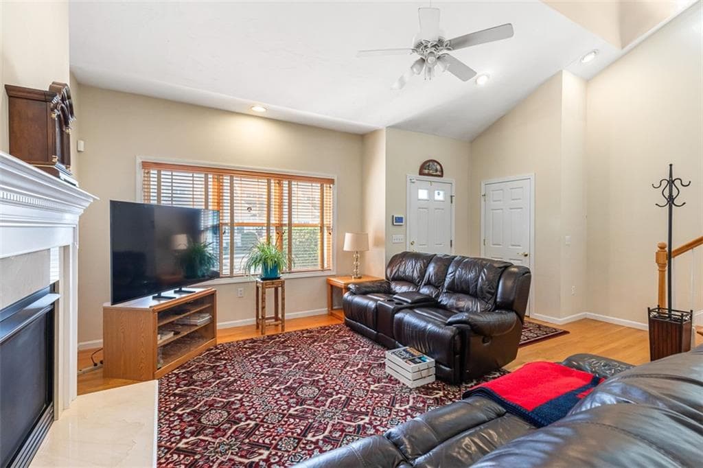 Condominium at 500 Mendon Road UNIT 11, Cumberland, photo 10 of 50