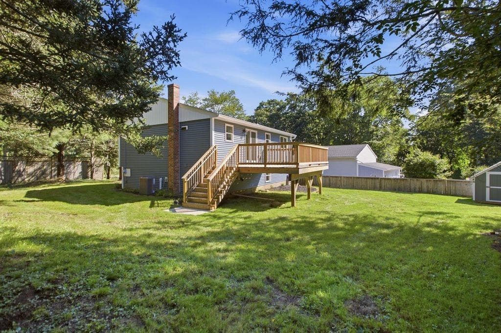 Single Family Residence at 174 Ten Rod Road, Exeter, photo 5 of 41