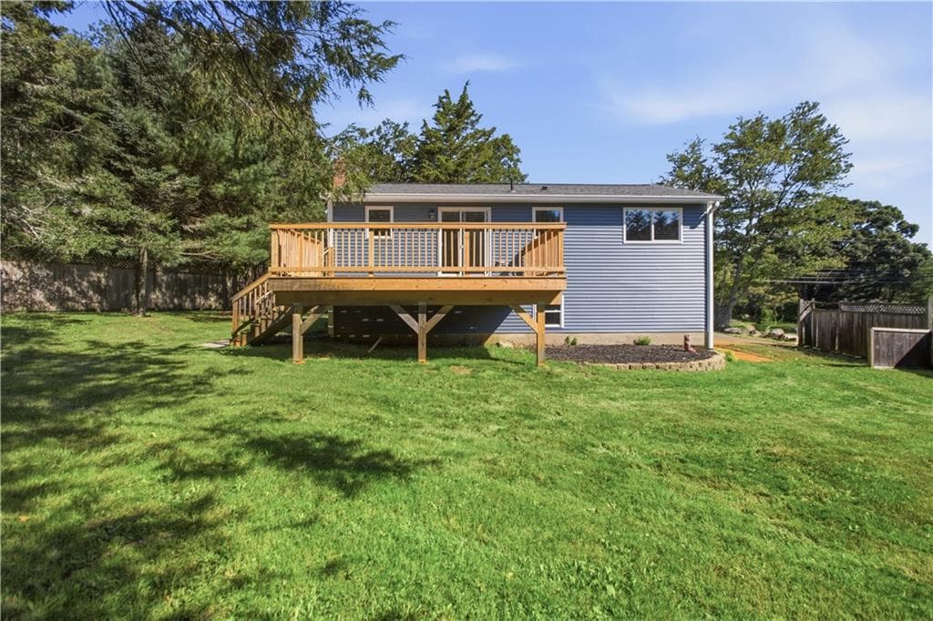 Single Family Residence at 174 Ten Rod Road, Exeter, photo 4 of 41