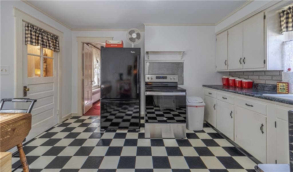 Single Family Residence at 126 Cucumber Hill Road, Foster, photo 12 of 22