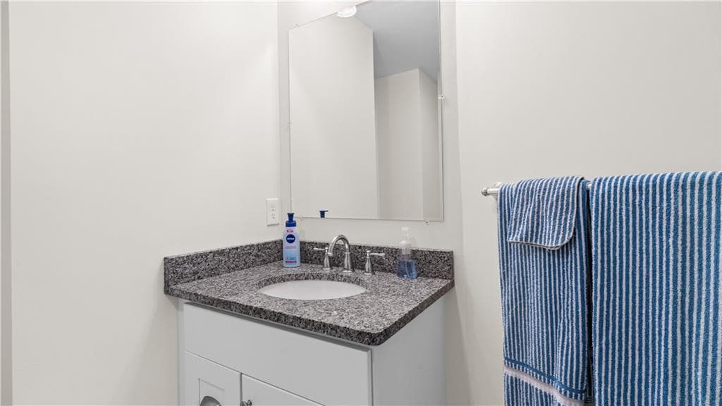 Condominium at 724 Centerville Road UNIT 8, Warwick, photo 26 of 37