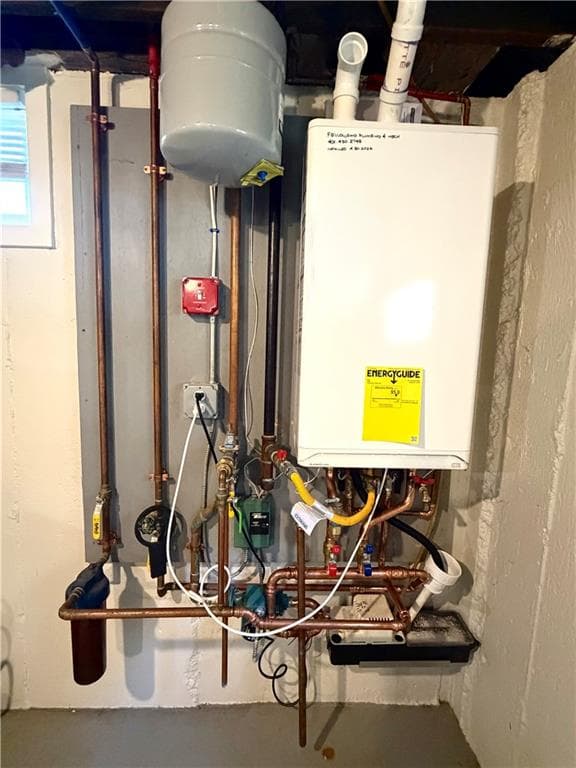 Single Family Residence at 10 Biltmore Avenue, Cumberland, photo 20 of 21
