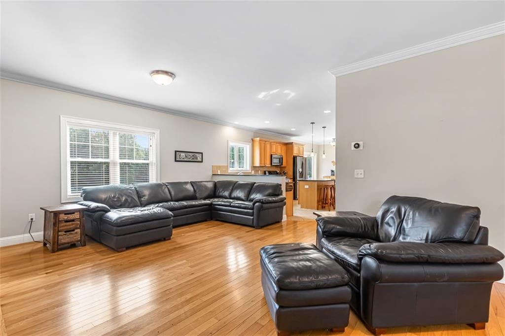 Single Family Residence at 189 Delano Drive, North Kingstown, photo 12 of 50