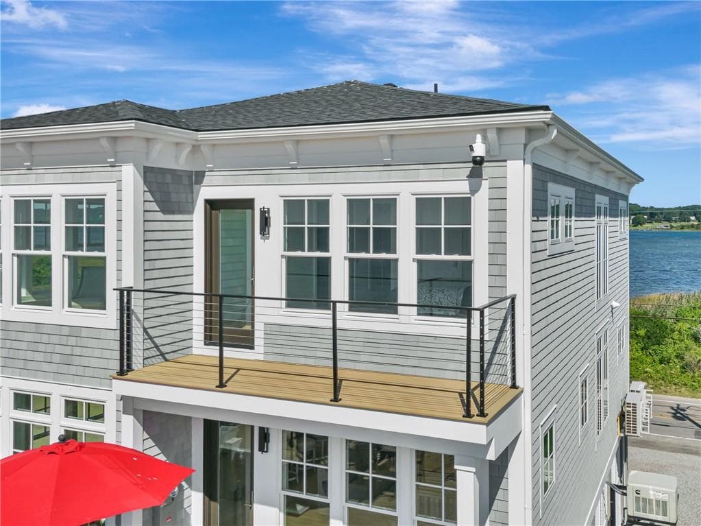 Single Family Residence at 377 Atlantic Avenue, Westerly, photo 22 of 50