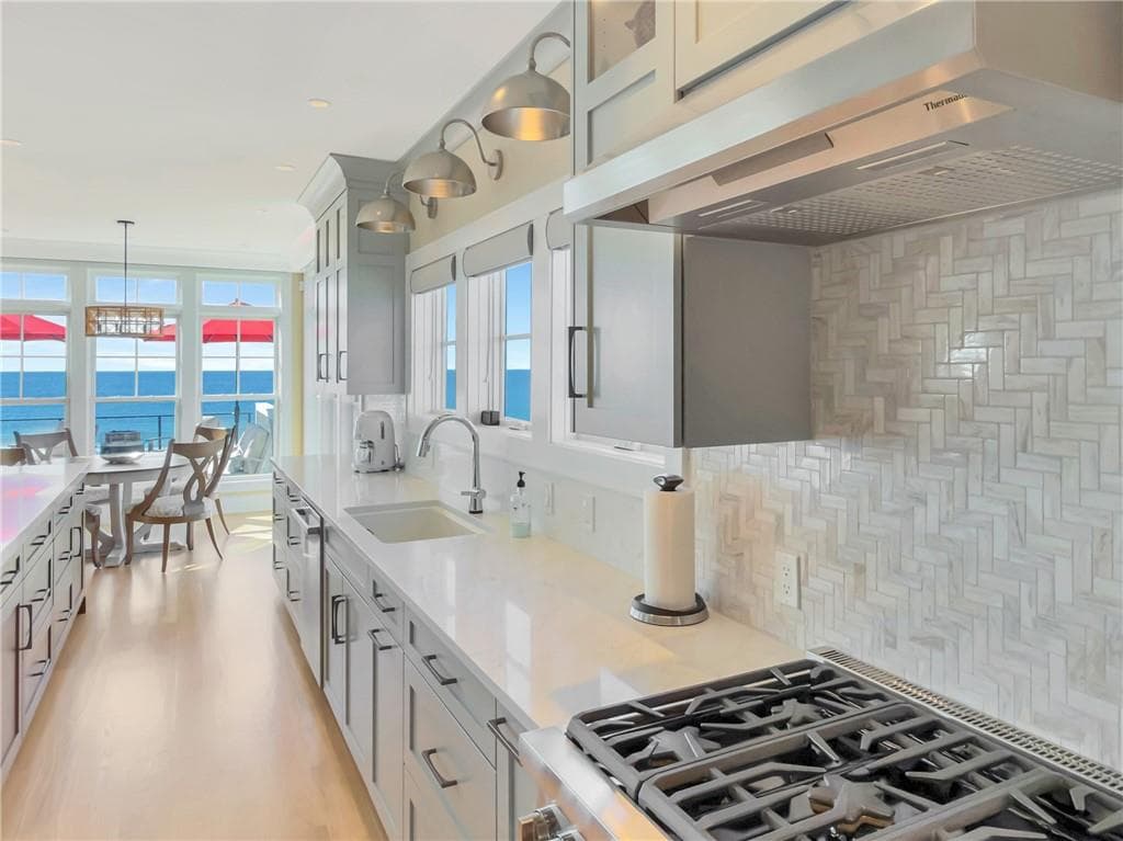 Single Family Residence at 377 Atlantic Avenue, Westerly, photo 9 of 50