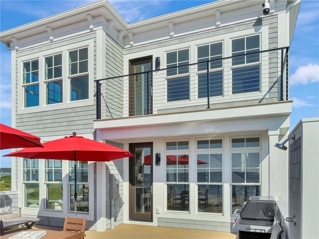Single Family Residence at 377 Atlantic Avenue, Westerly, photo 11 of 50