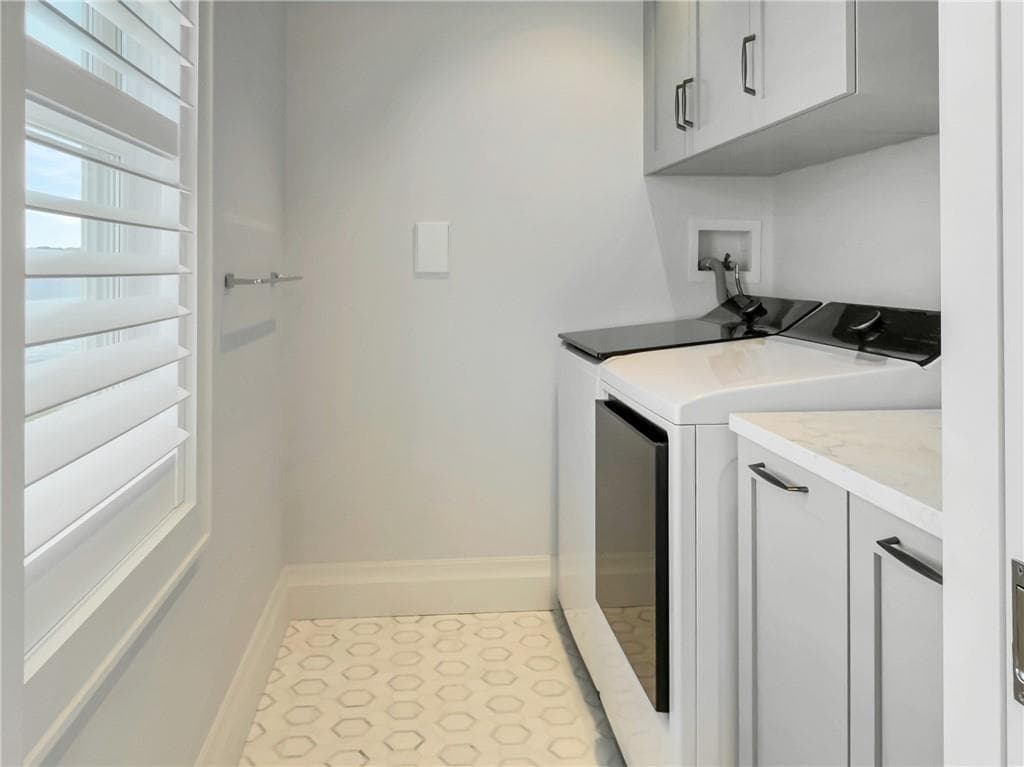 Single Family Residence at 377 Atlantic Avenue, Westerly, photo 29 of 50