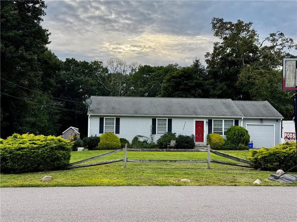 Single Family Residence at 11 Wilder Avenue, Westerly, photo 4 of 5