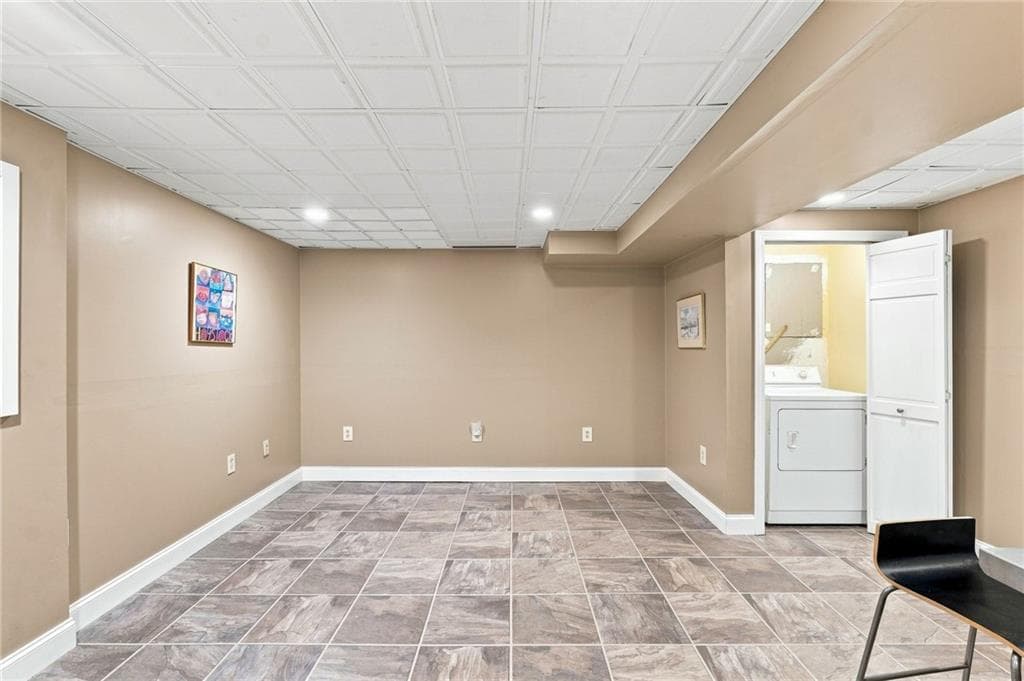 Condominium at 109 Wyndham Avenue UNIT 109, Providence, photo 29 of 38
