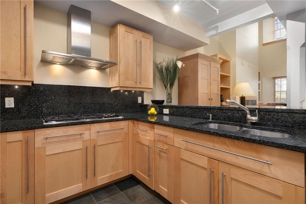 Condominium at 343 Thames Street UNIT M 102, Bristol, photo 14 of 40