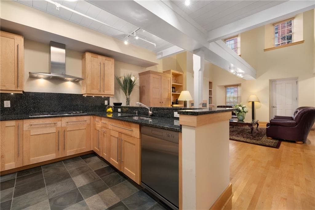 Condominium at 343 Thames Street UNIT M 102, Bristol, photo 11 of 40