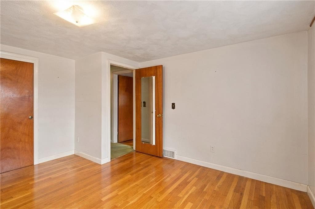 Single Family Residence at 63 Bourbon Street, Portsmouth, photo 24 of 34