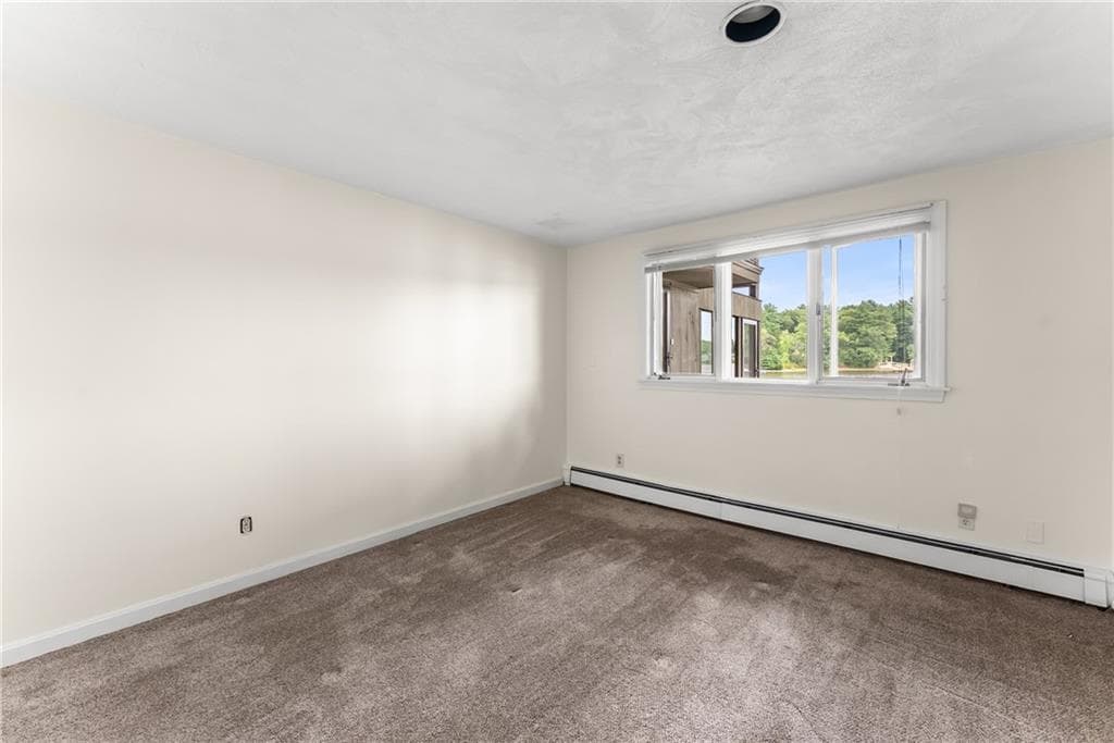 Single Family Residence at 290 Oakridge Avenue, North Attleboro, photo 23 of 49