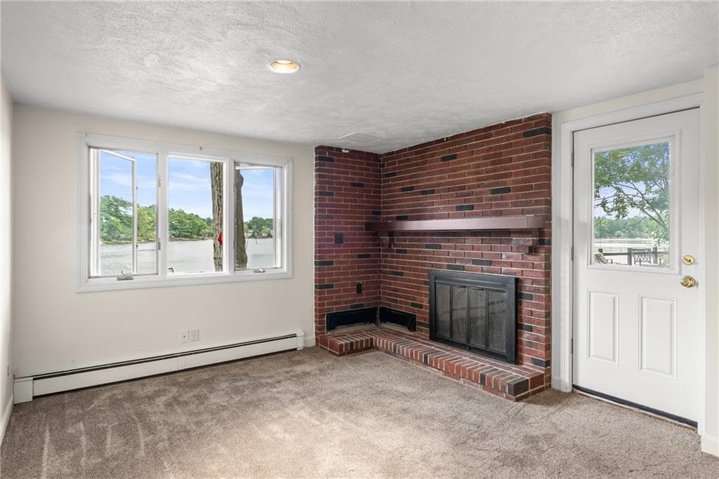 Single Family Residence at 290 Oakridge Avenue, North Attleboro, photo 32 of 49