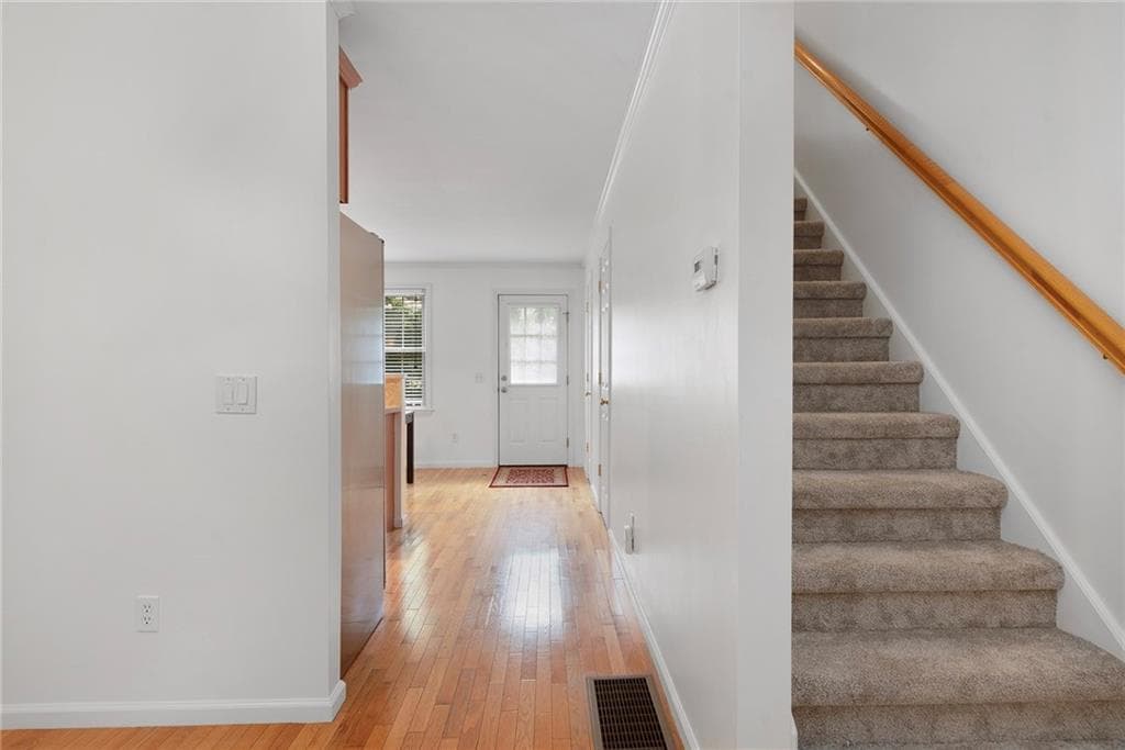 Condominium at 4 Unity Street, Pawtucket, photo 18 of 32