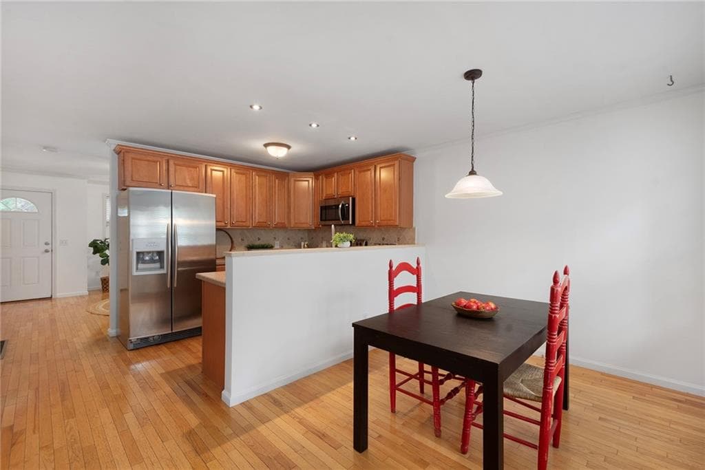 Condominium at 4 Unity Street, Pawtucket, photo 11 of 32