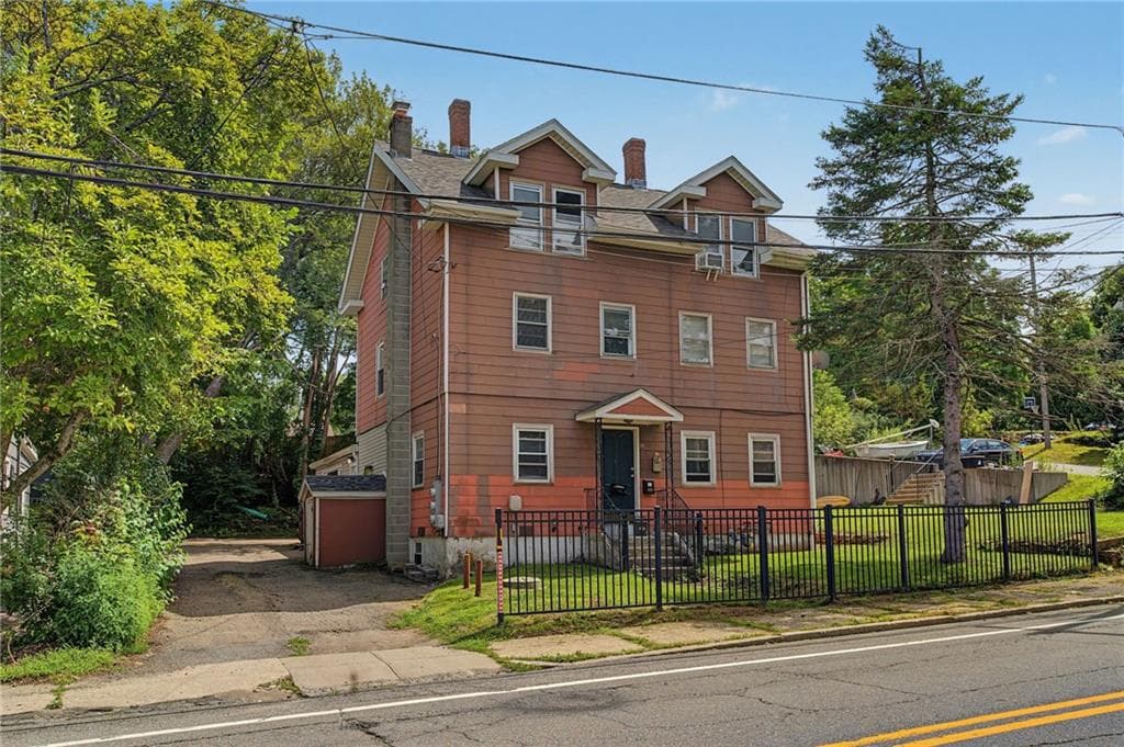 Multi Family at 84 Saint Paul Street, North Smithfield, photo 37 of 47