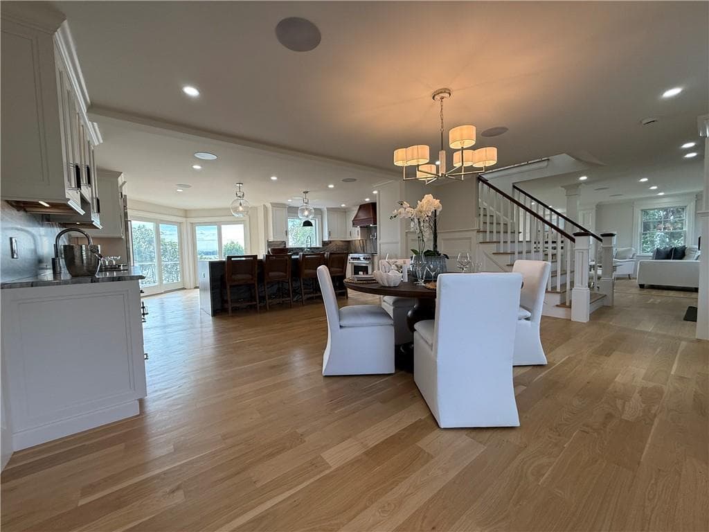 Single Family Residence at 125 Heidi Drive, Portsmouth, photo 6 of 46