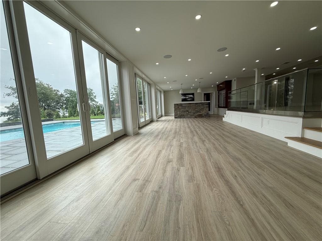 Single Family Residence at 125 Heidi Drive, Portsmouth, photo 38 of 46