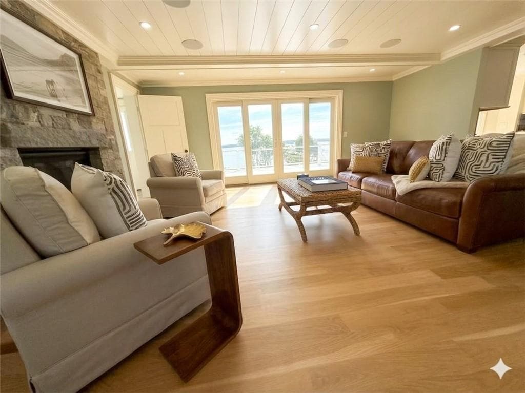Single Family Residence at 125 Heidi Drive, Portsmouth, photo 19 of 46