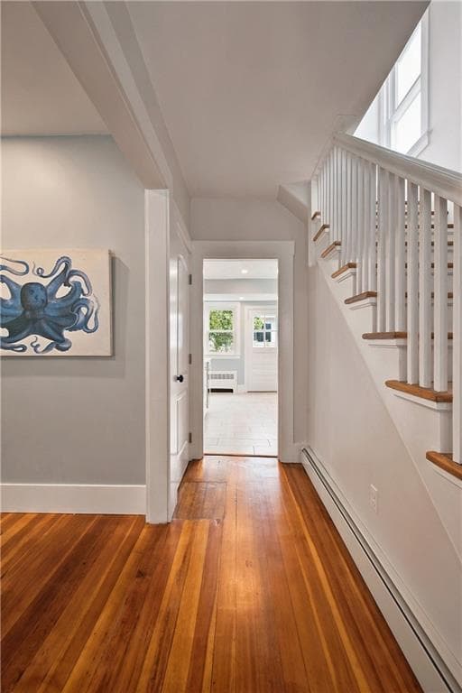 Condominium at 19 Princeton Street, Newport, photo 7 of 31