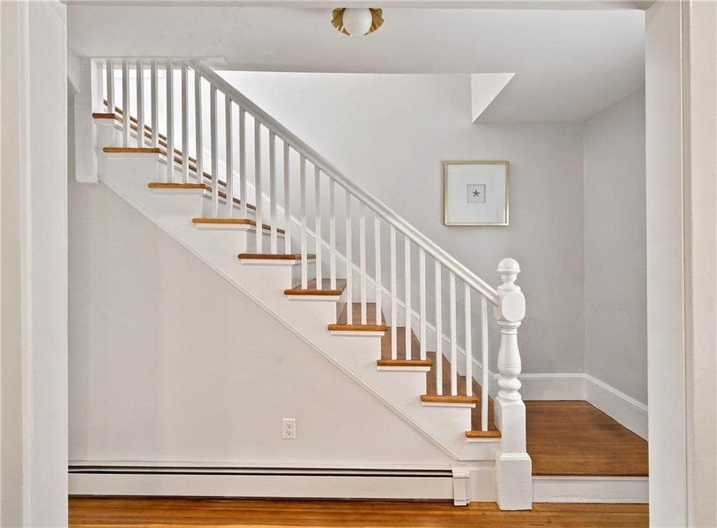 Condominium at 19 Princeton Street, Newport, photo 20 of 31