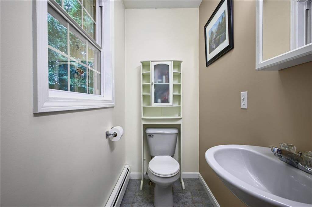 Single Family Residence at 163 Lake Washington Drive, Glocester, photo 20 of 50
