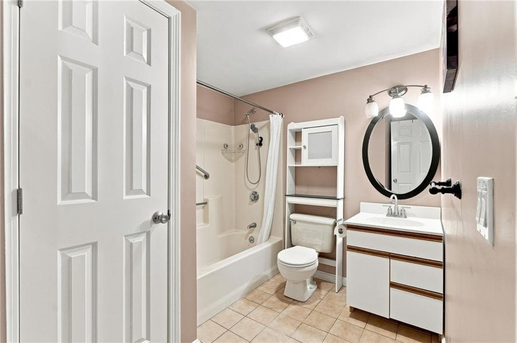 Condominium at 200 Woodlawn Avenue UNIT 111, North Providence, photo 16 of 30
