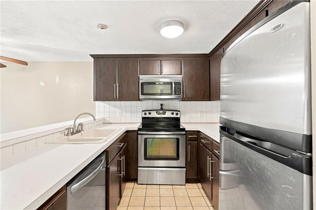 Condominium at 200 Woodlawn Avenue UNIT 111, North Providence, photo 8 of 30